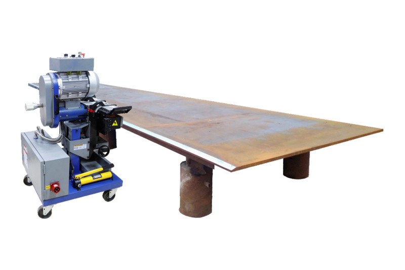 Self-propelled Edge Milling Machine