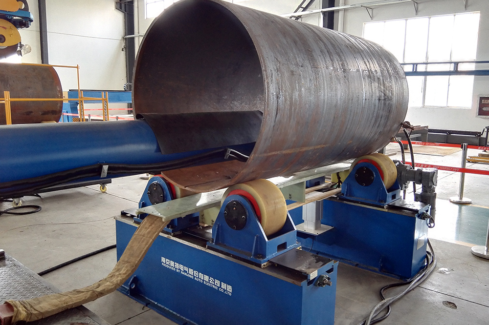 Internal longitudinal Seam Welding Machine
