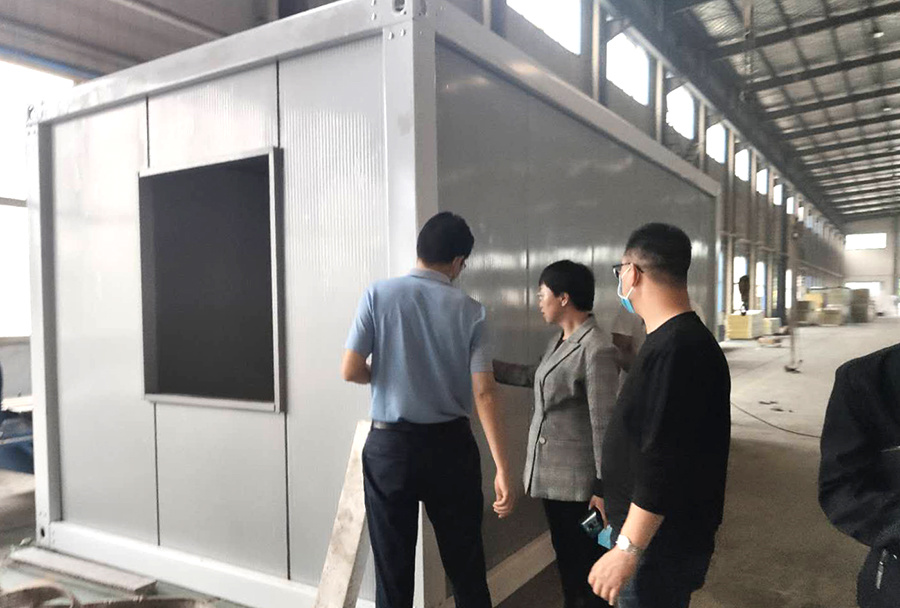 天壇辦事處劉書記來公司視察工作