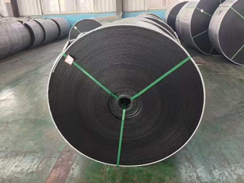Underground PVG solid-core flame-retardant conveyor belt