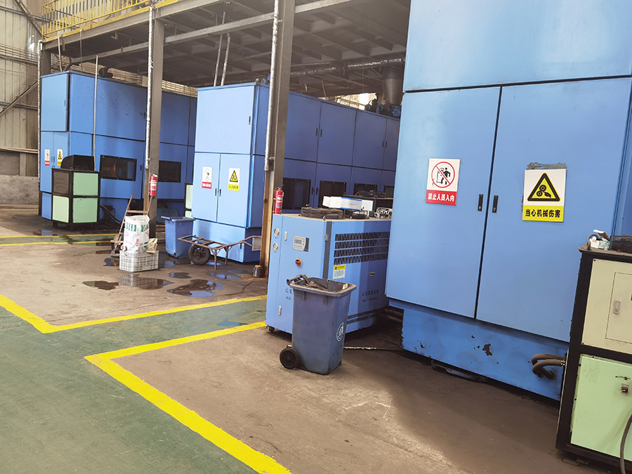 Molding machine
