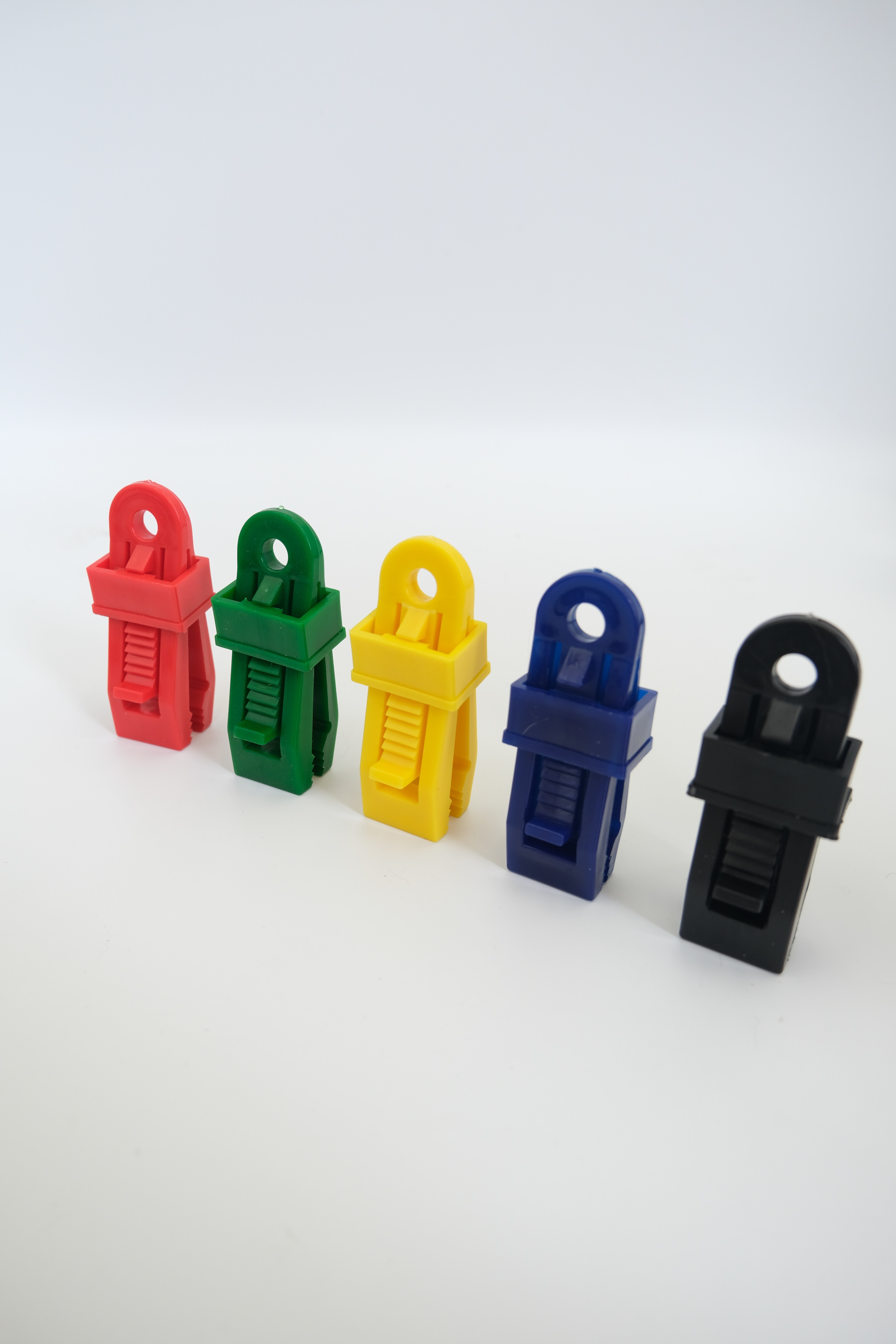 Sawtooth plastic tent clip/ windproof tent clip/camping clip