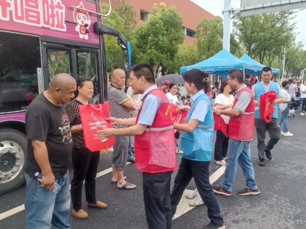 鵬徽物業管理集團：貼心服務，為中高考保駕護航