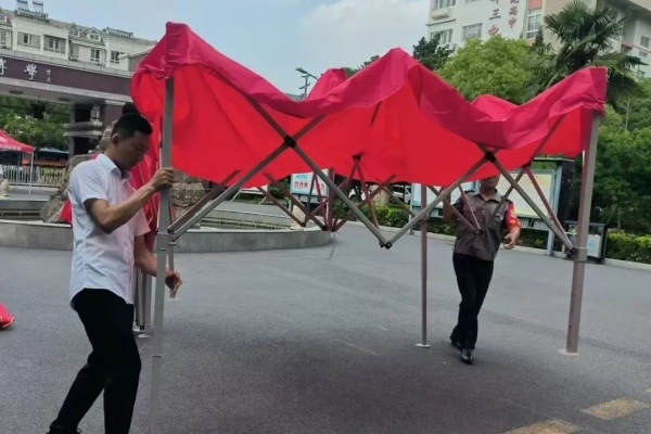接棒高考再護(hù)中考 兩地同心共護(hù)學(xué)子圓夢——鵬徽物業(yè)服務(wù)集團(tuán)持續(xù)助力中高考