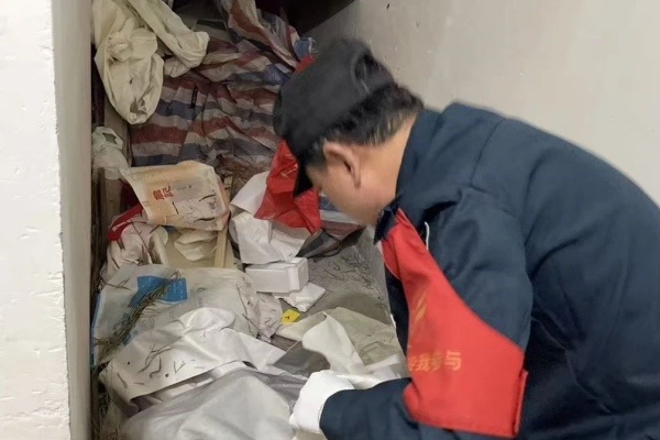 筑牢安全防線，共建美好家園|鵬徽集團合肥物業公司樓道清理行動進行時
