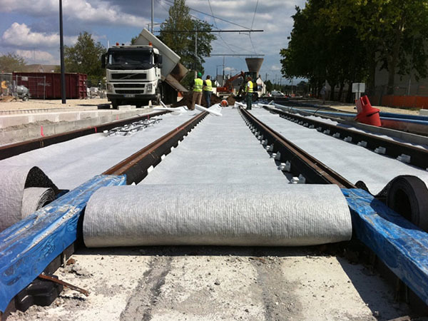 Composite drainage net