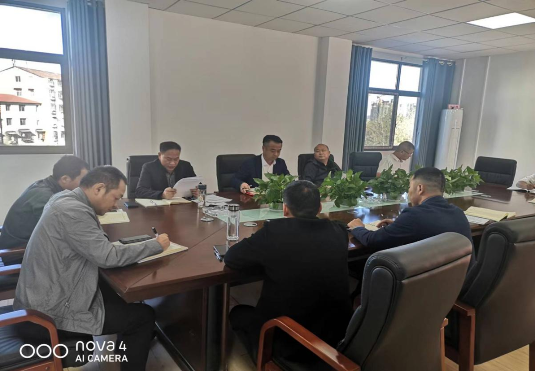 赤壁水建集團召開法紀教育專題黨課