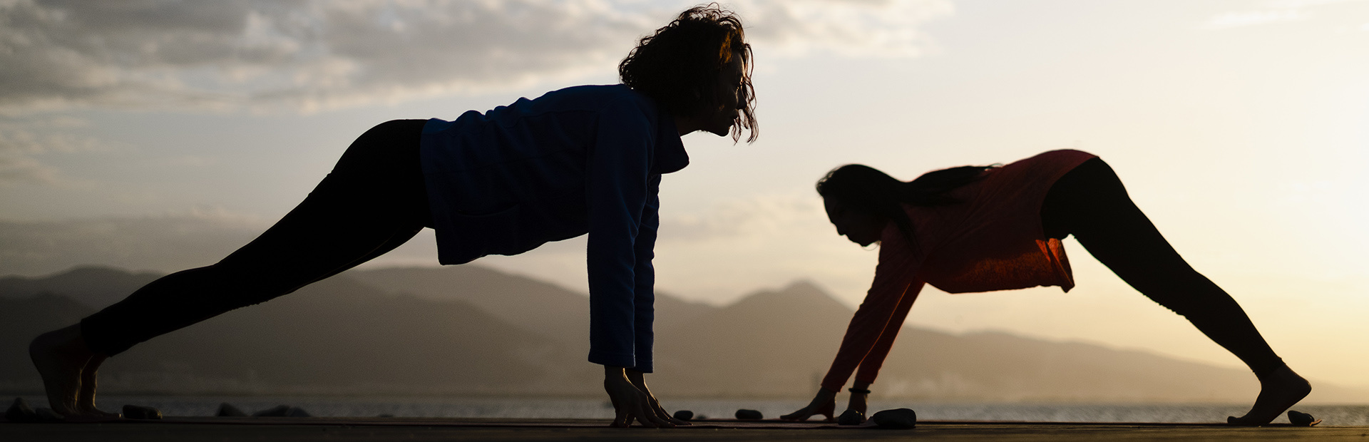 YOGA  WEAR