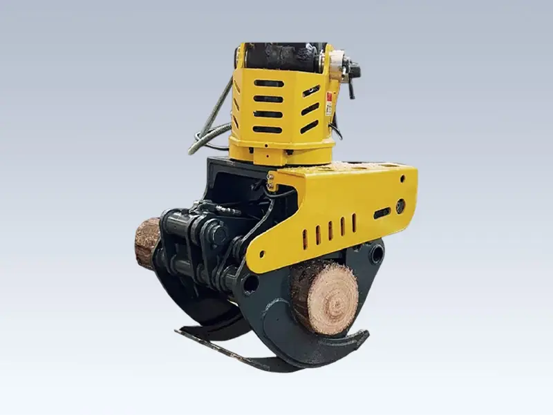 Hydraulic grapple with saw