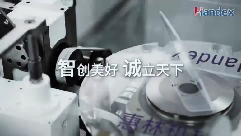 视频标题 视频标题