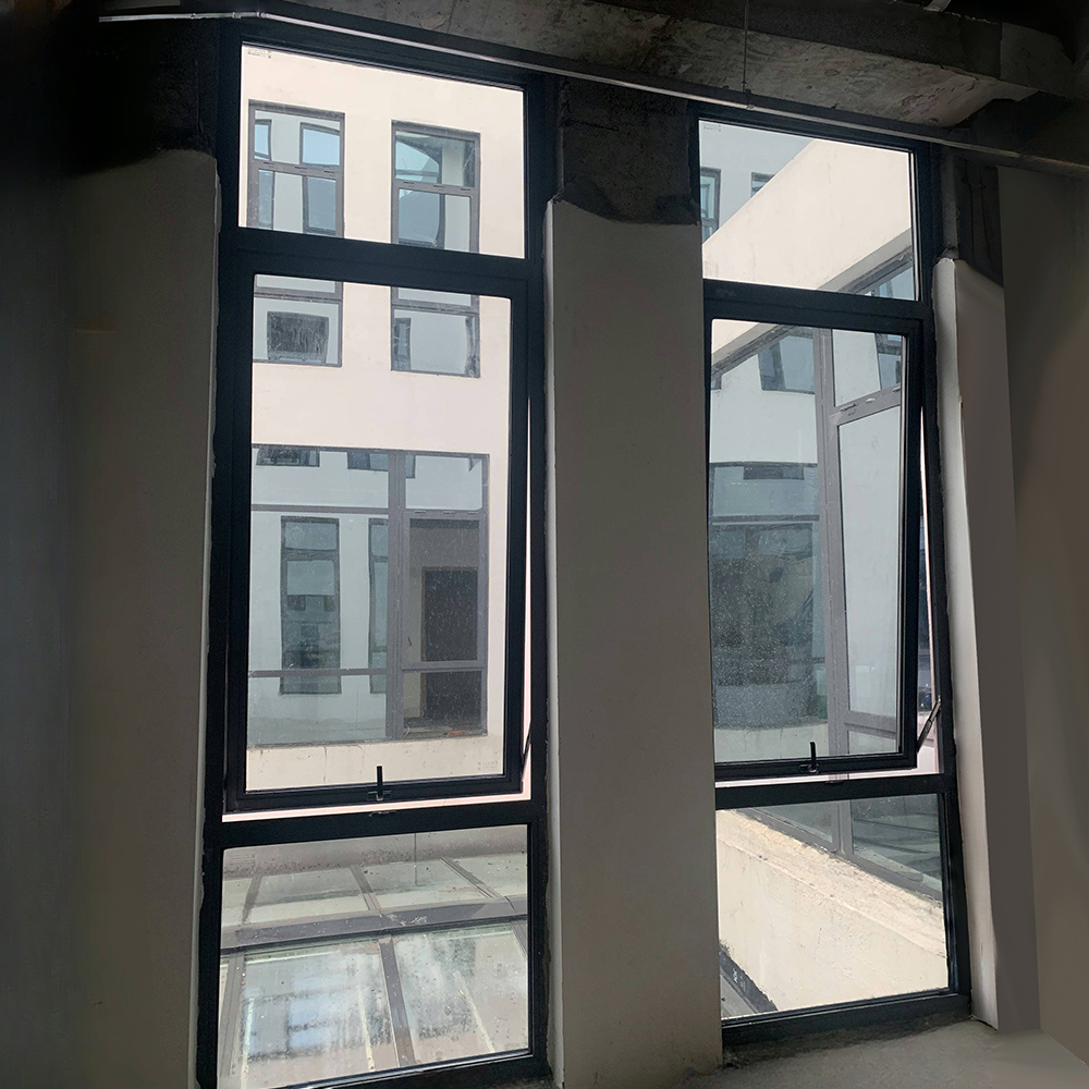Sistema de ventana practicable y panel fijo con resistencia al fuego
