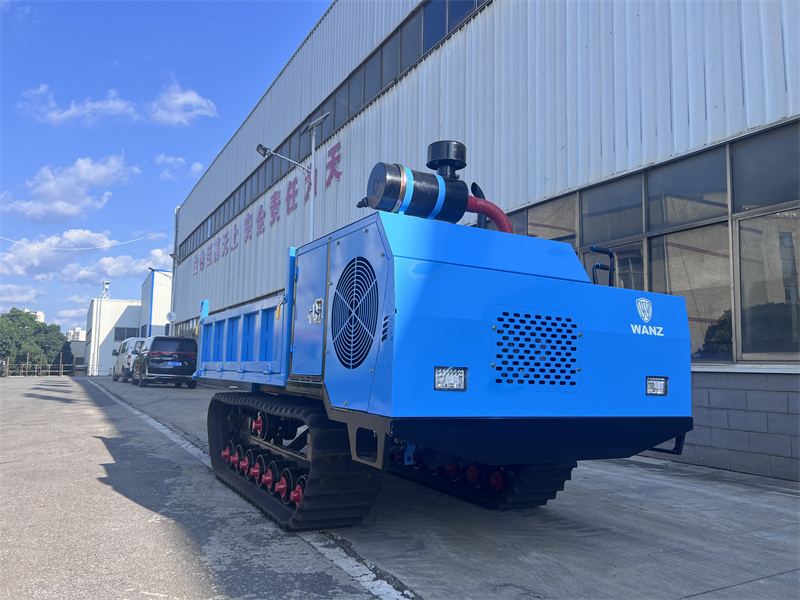 乘坐式4T-490版履带车