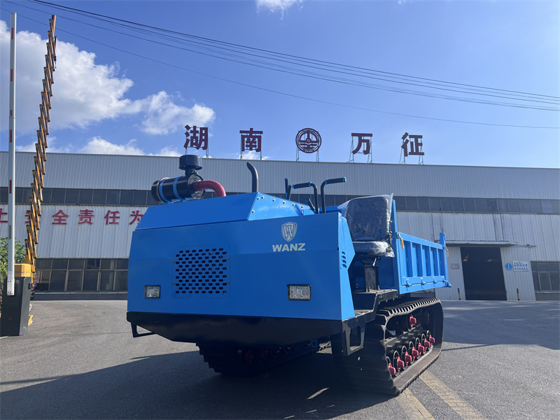 乘坐式4T-490版履带车