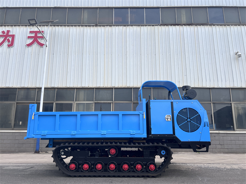 乘坐式5T-490版履带车
