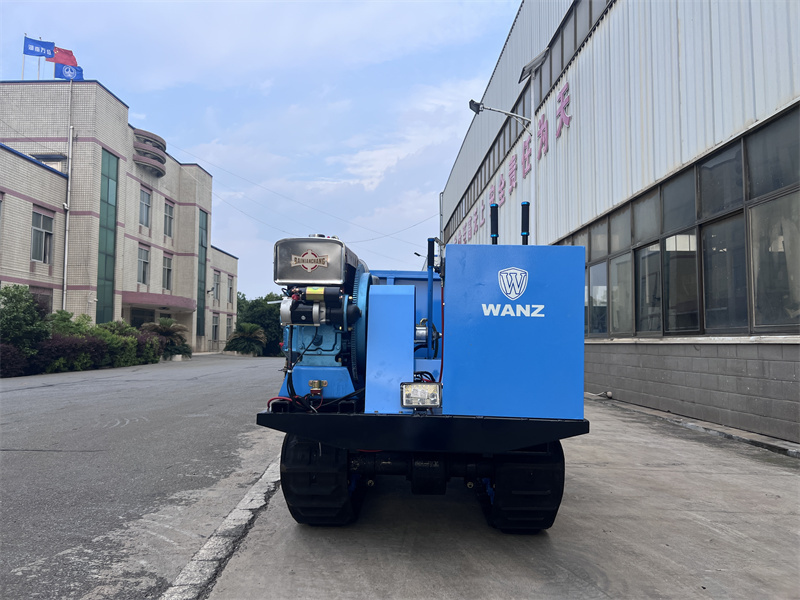 乘坐式1.8吨版小型履带车