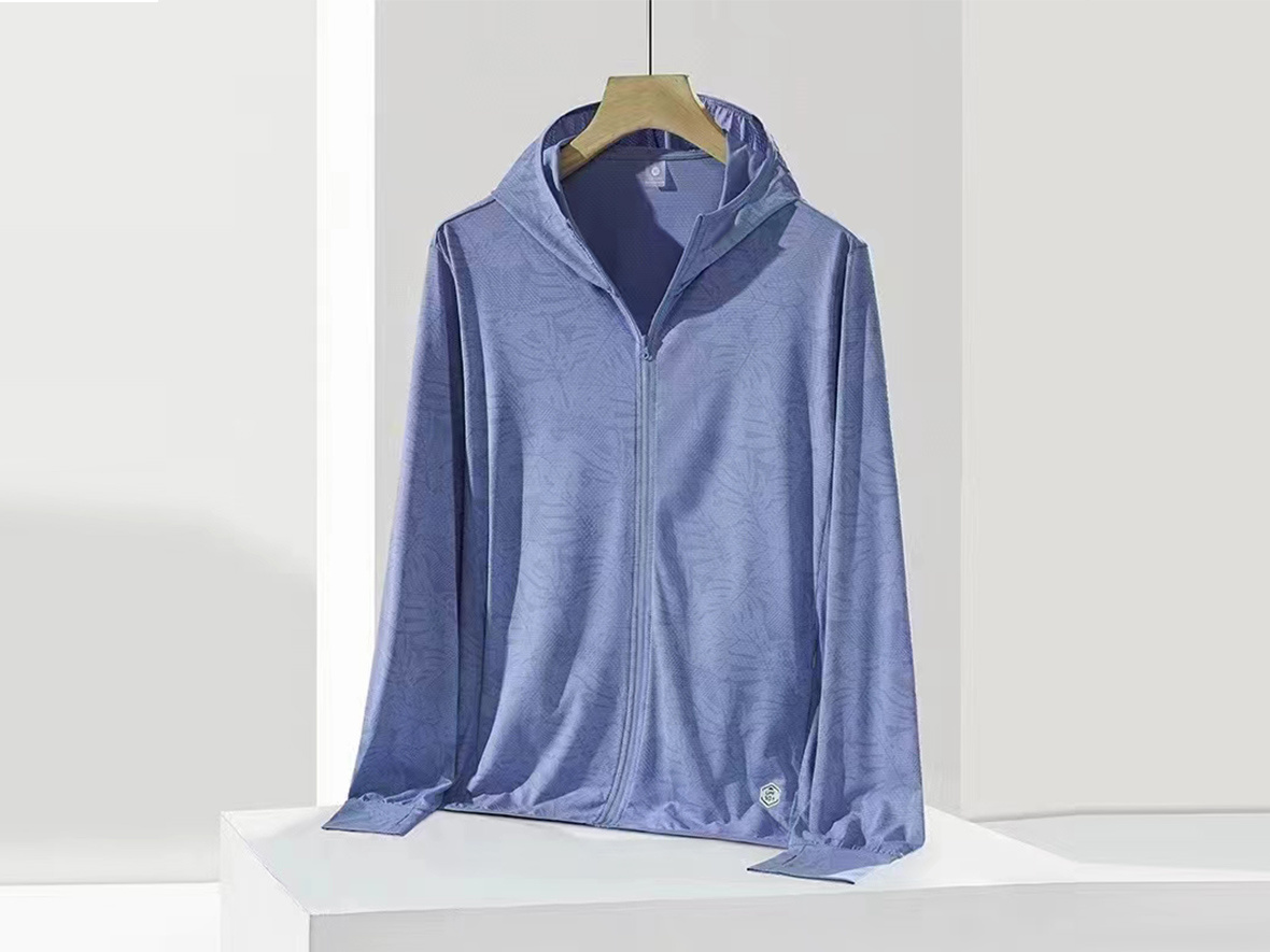 Sunscreen clothing
