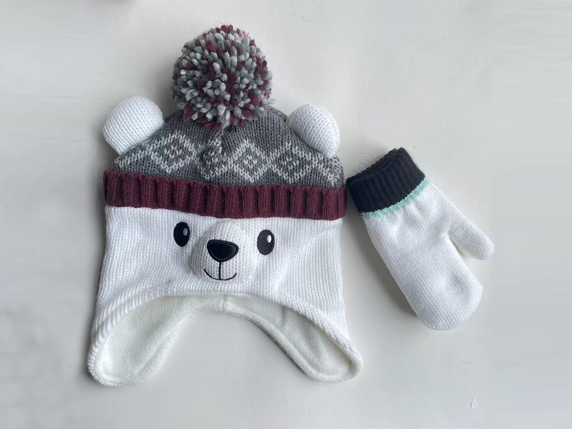Hat(m011)