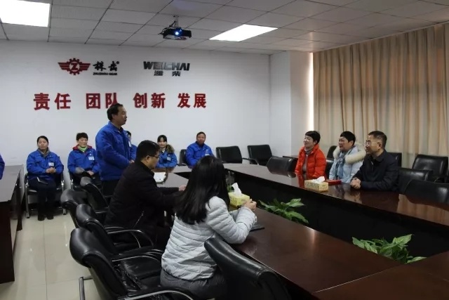 株洲市政法委副書記何建紅到公司慰問困難職工