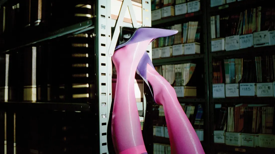 Get It Right, Get It Tight Polka dots, patterned stockings, and electric pinks: These aren’t your mother’s pantyhose. Get It Right, Get It Tight Polka dots, patterned stockings, and electric pinks: These aren’t your mother’s pantyhose.