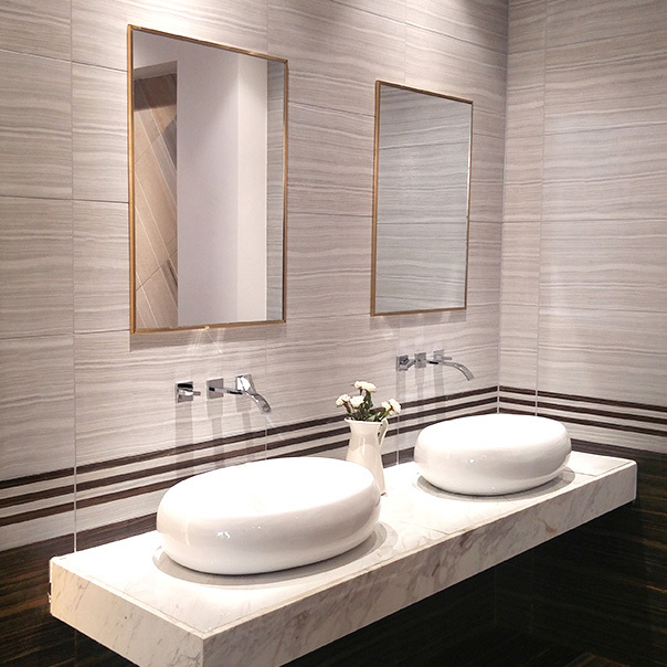 Black bathroom wall mirror