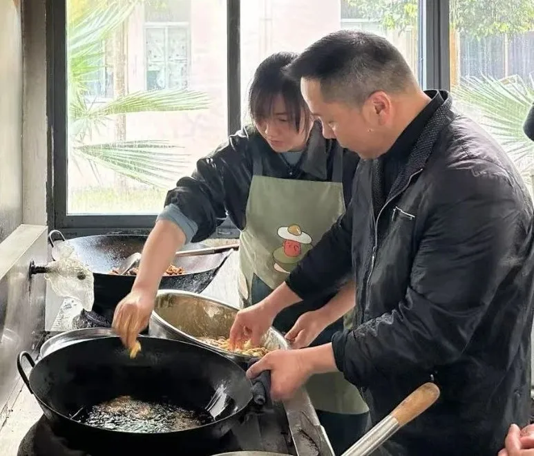 润嘉药业“三八”妇女节活动暖心绽放 润嘉药业“三八”妇女节活动暖心绽放