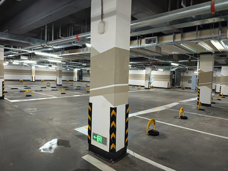 Intelligent parking lock solution