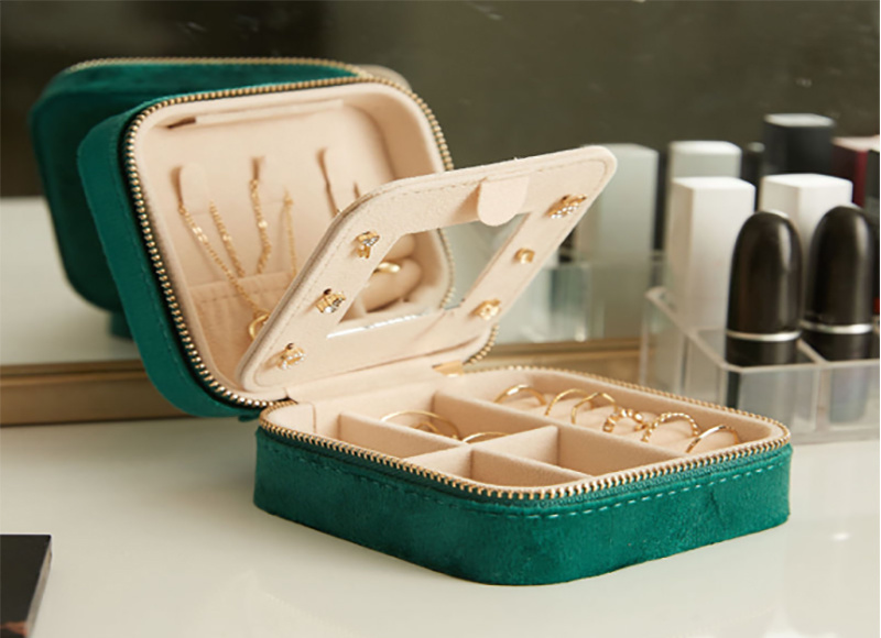 Discover the Beauty of Personalised Jewellery Boxes: A Unique Touch for Your Treasures