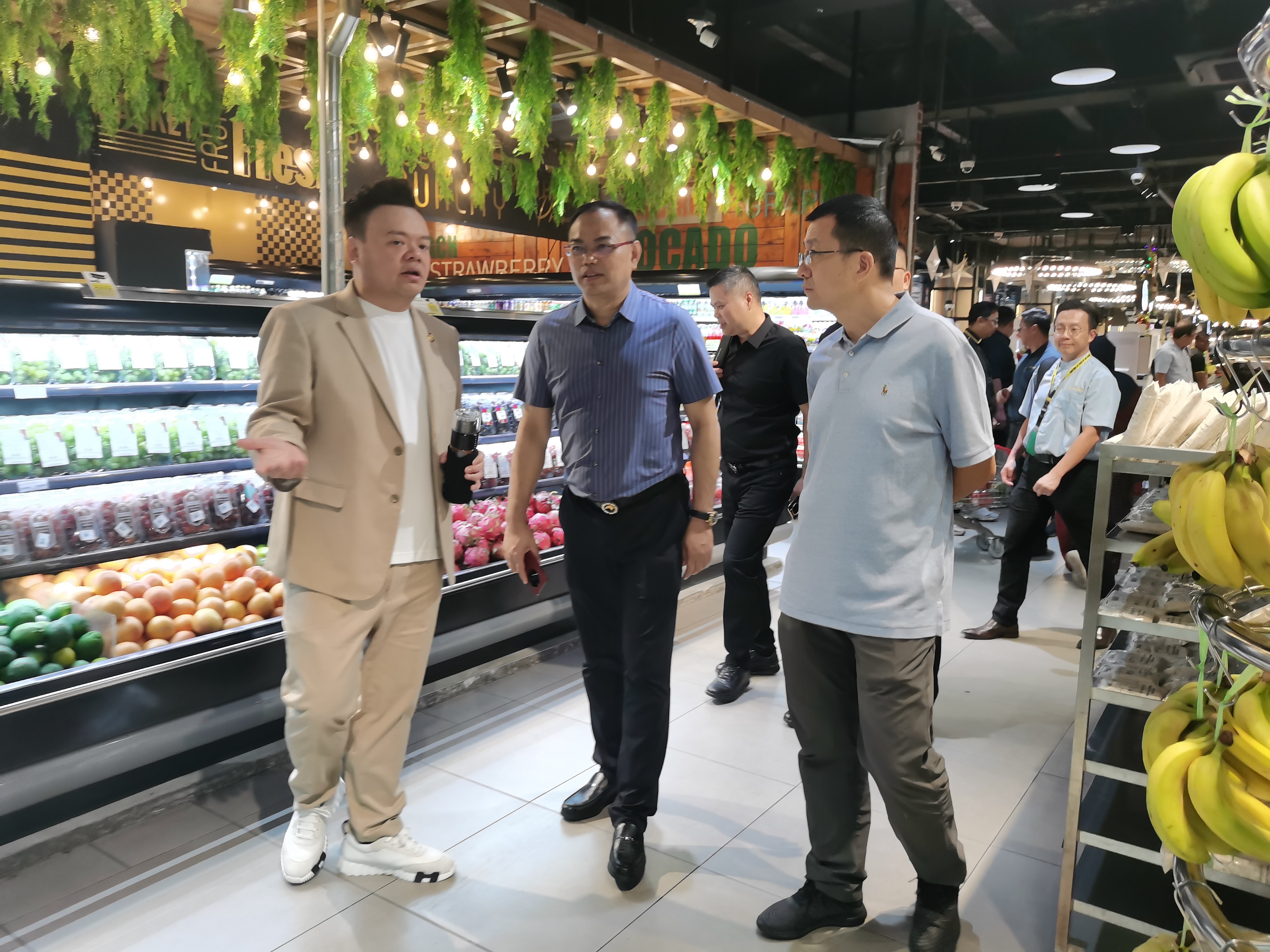 宇峰公司与马来西亚荣记集团达成产品合作意向