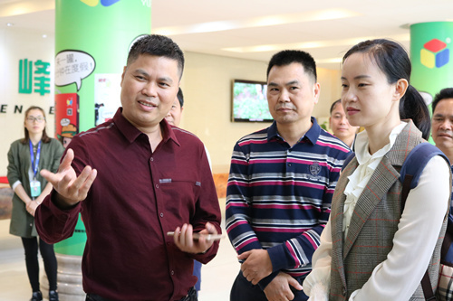 “我想订购3提这个仙爽爽......” ——“我为家乡代言”活动综合服务团到宇峰公司走访调研小记