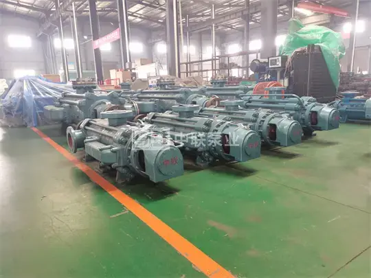 Self-balancing multistage high-pressure oil pump type DYP (BB4)
