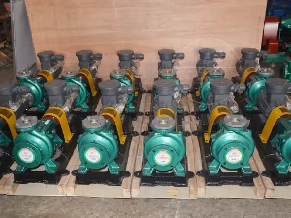 Horizontal monoblock centrifugal oil pump type IY