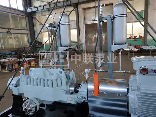 Horizontal multistage split-case centrifugal pump (BB3)