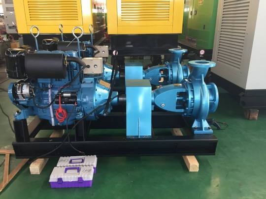 Pump unit with diesel engine for pipes