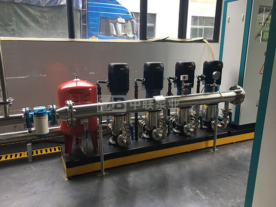 Secondary water supply equipment with constant pressure and variable frequency