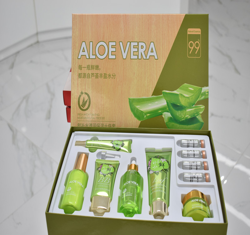 補水套盒批發代加工護膚品OEM 廣州護膚品廠家