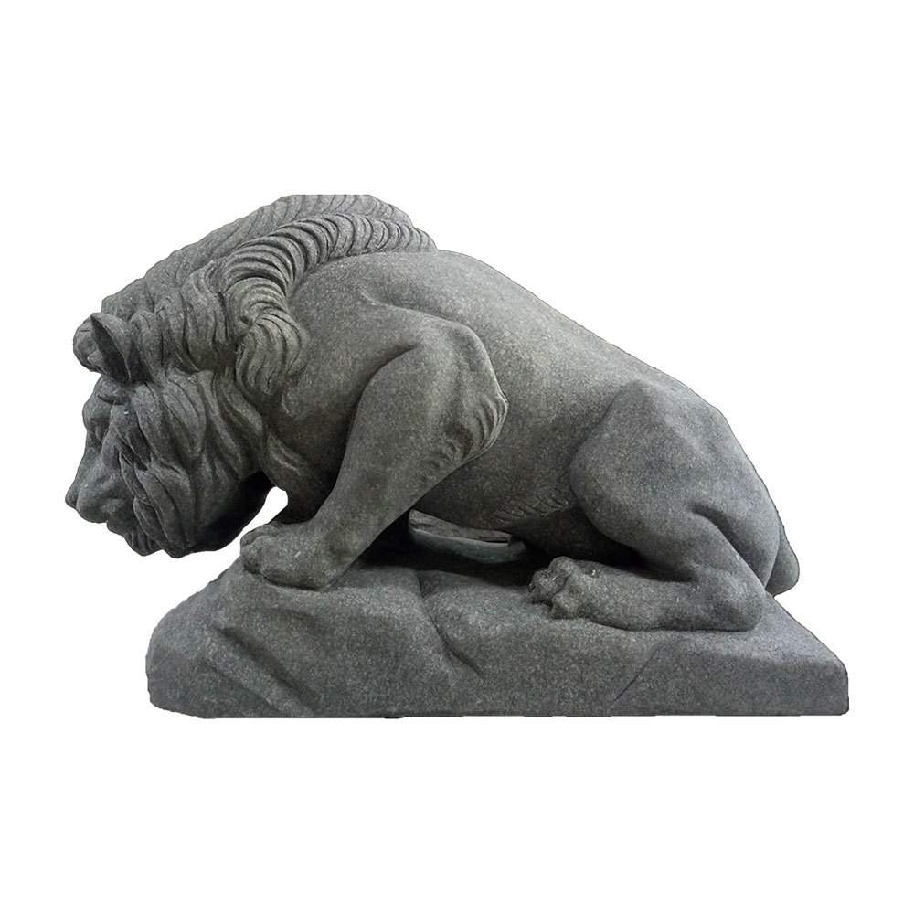 Carving/Statues