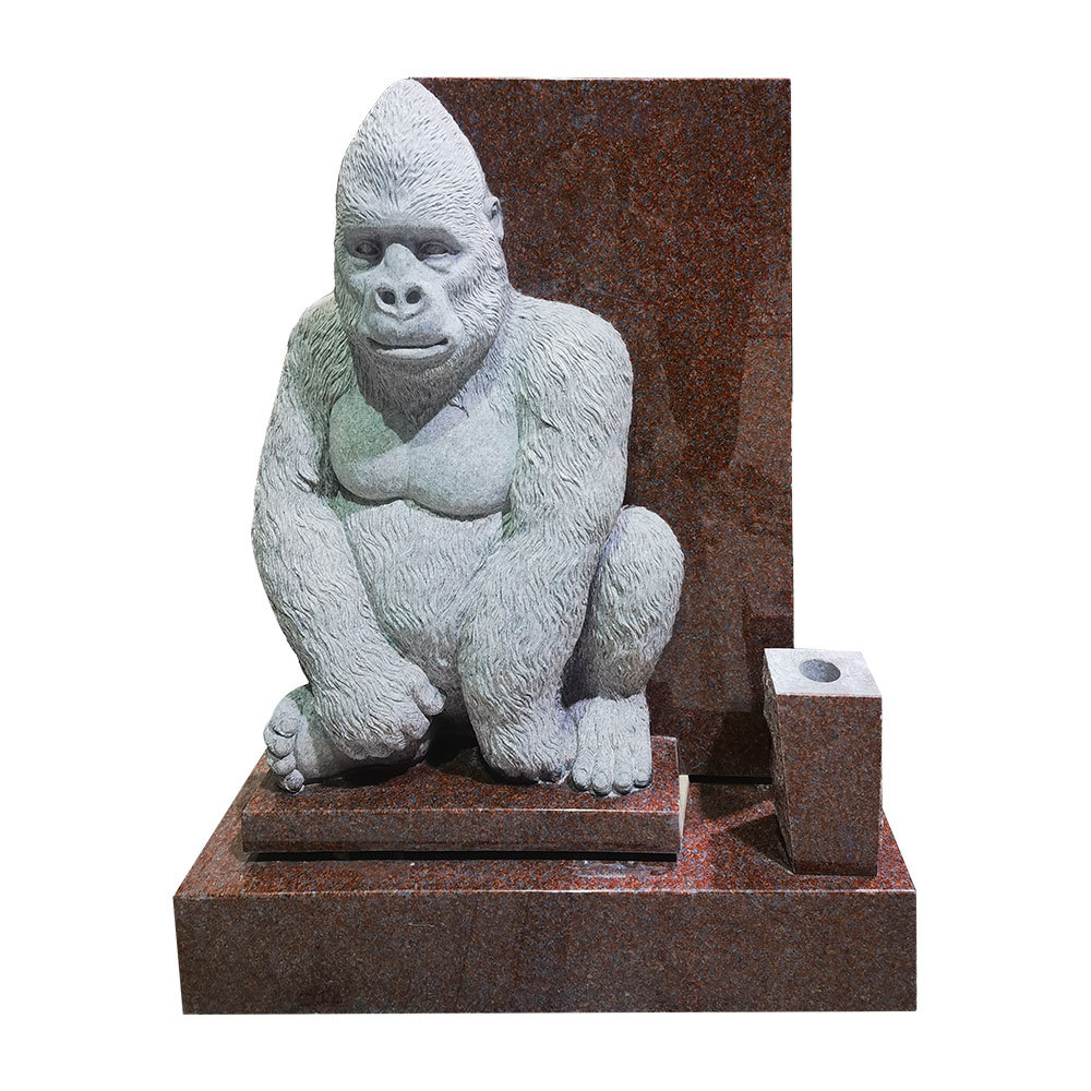 Carving/Statues