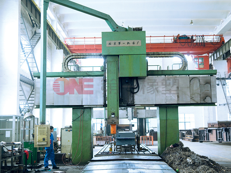2.5m×8m CNC Gantry Milling/Boring Machine