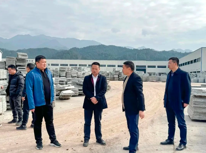 News Brief | Rao Liming, Deputy Magistrate of Jianning County, and his delegation visited Fuqiang Stone to investigate the "Grasping Big and Promoting High" major project.