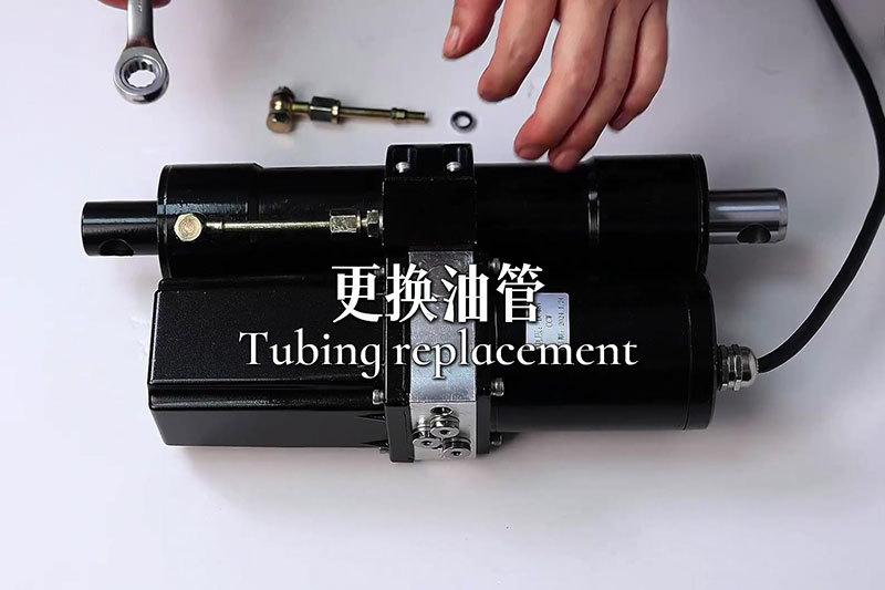 Replace oil pipe