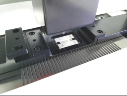 Gauge block comparator measurement