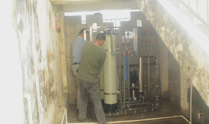 百色市凌云縣攬金小學(xué)—0.25T/H一體化直飲水設(shè)備
