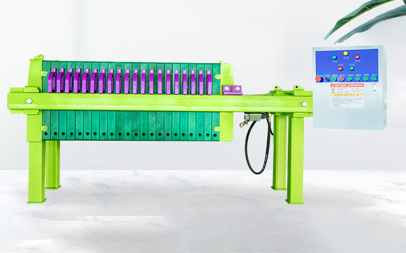 The structure of a filter press consists of three parts The structure of a filter press consists of three parts