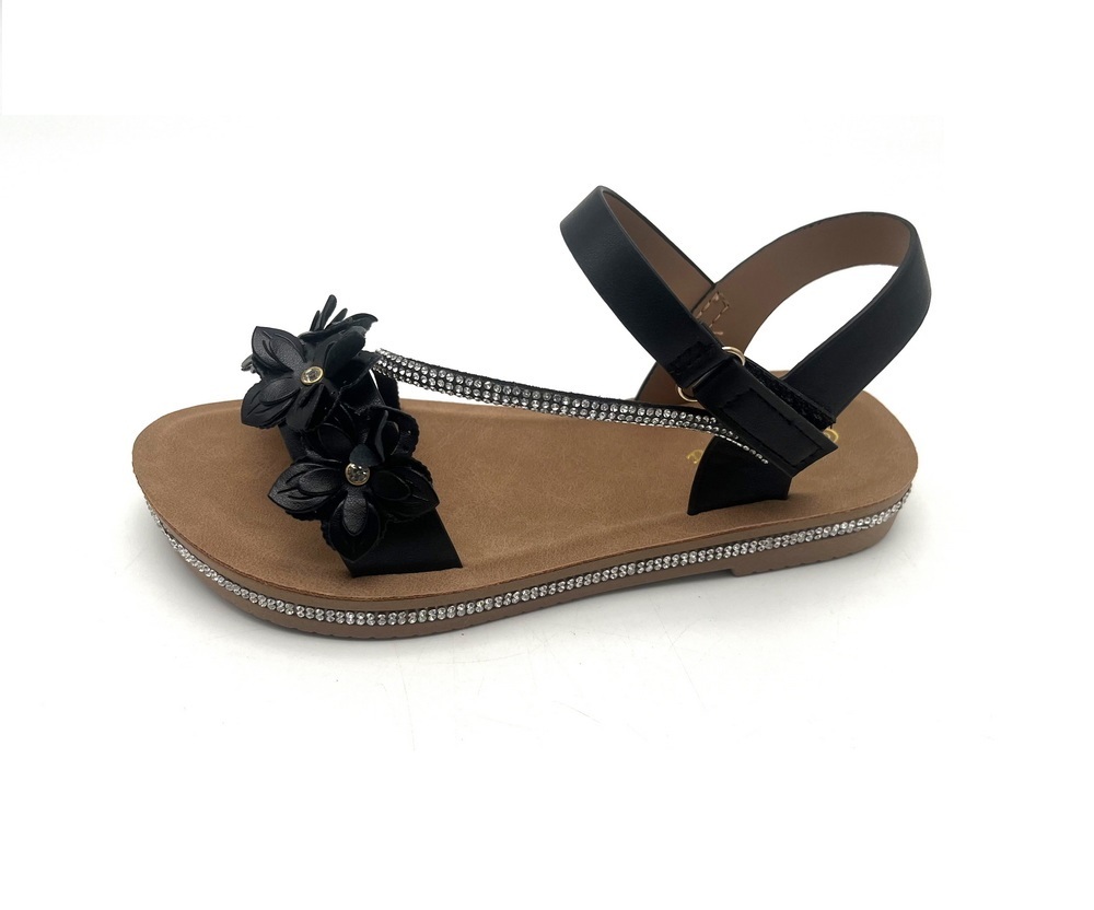 Chinese Factory Price Nice Diamond Flower Design OEM Custom logo PVC Injection Flat Sole Kids Shoes and Sandals for Girls