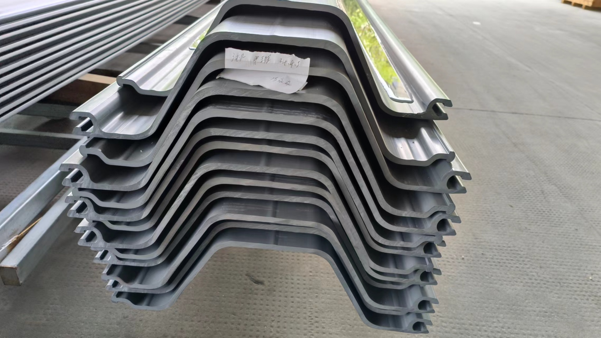 Strong PVC sheet pile vinyl sheet pile for water control