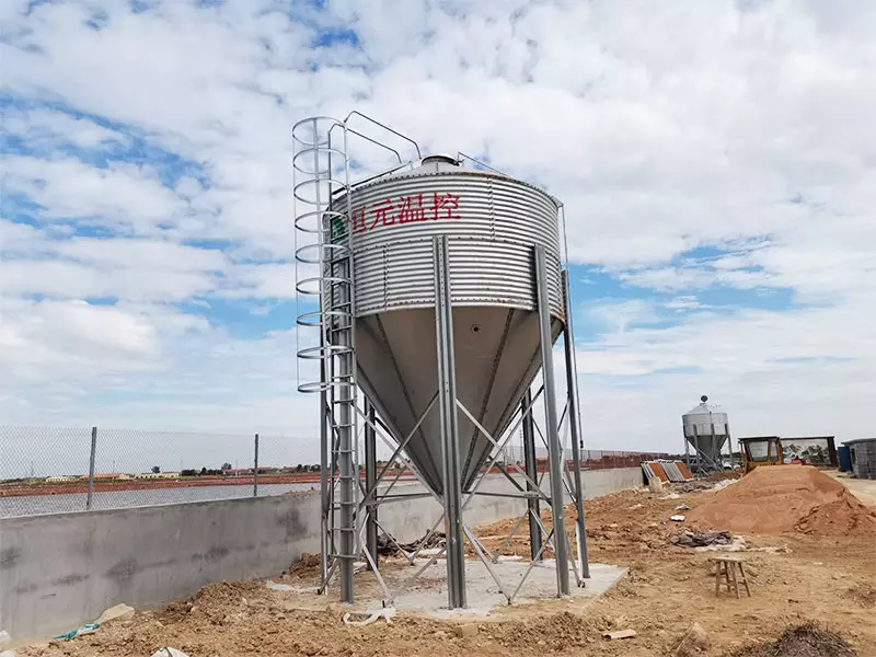 Feeding Silo