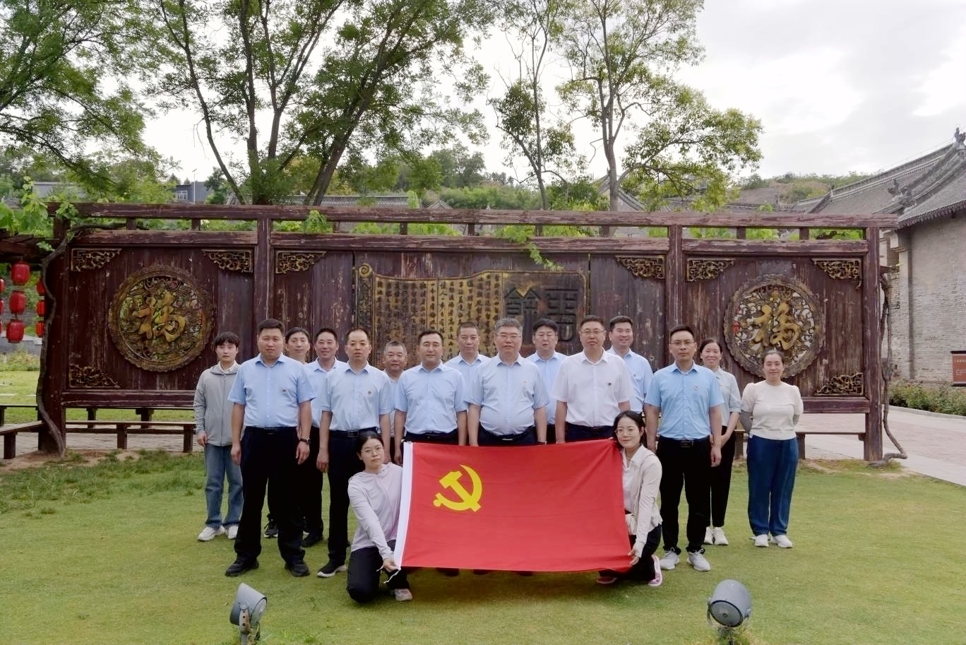 公司開展廉政教育活動(dòng)參觀康百萬廉政教育基地