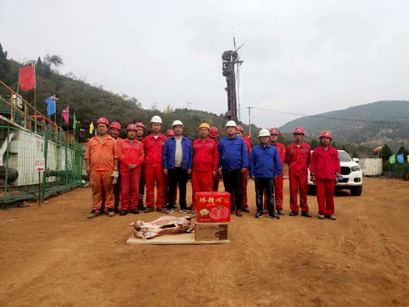 山西平定煤礦透水事故救援現(xiàn)場(chǎng)