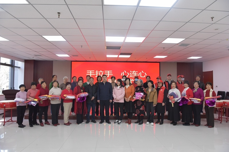 公司與創(chuàng)業(yè)路社區(qū)開展學(xué)雷鋒結(jié)對(duì)共建活動(dòng)