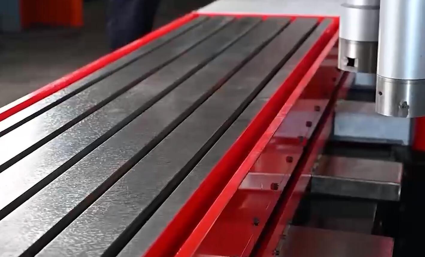 TX2500CNC
